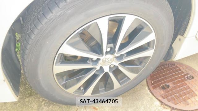 Toyota SAI 2013-10 8813652-13