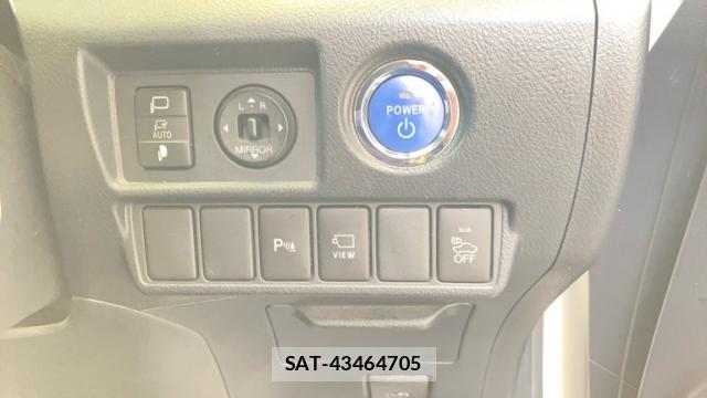 Toyota SAI 2013-10 8813652-5