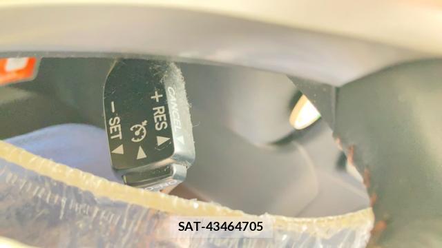 Toyota SAI 2013-10 8813652-7
