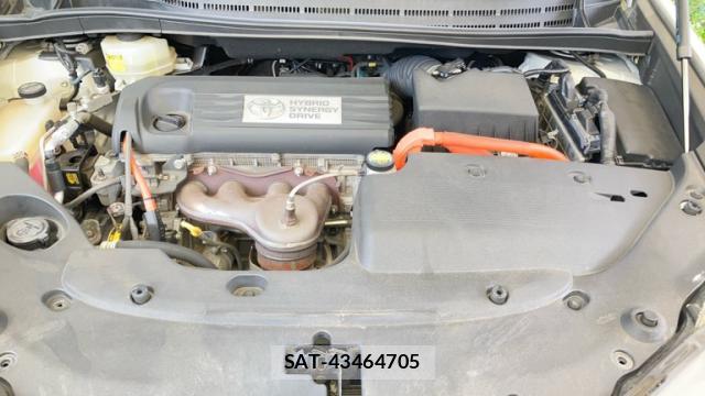 Toyota SAI 2013-10 8813652-9