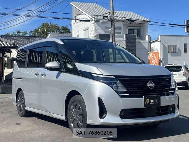 Nissan SERENA 2025-03 8812408-11