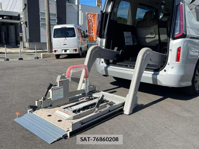Nissan SERENA 2025-03 8812408-2