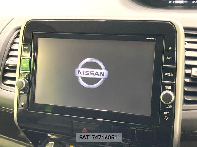 Nissan SERENA 2016-10 8812479-2