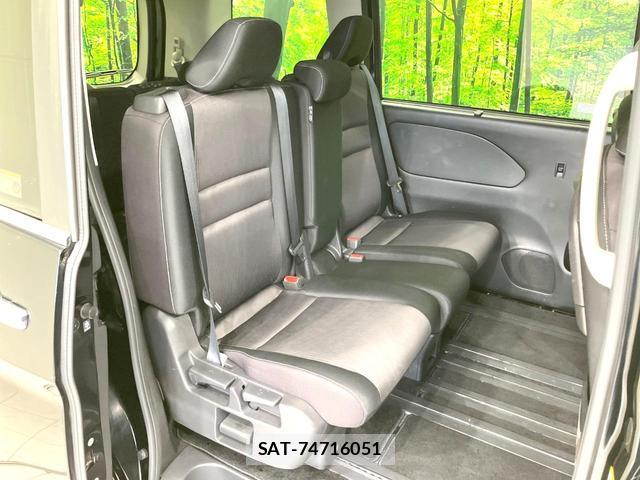 Nissan SERENA 2016-10 8812479-8