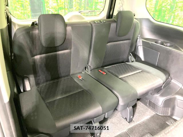 Nissan SERENA 2016-10 8812479-9