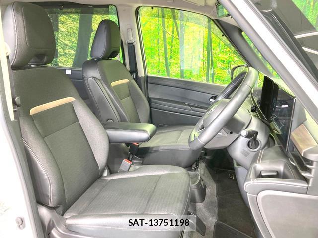 Nissan SERENA 2023-11 8812484-7