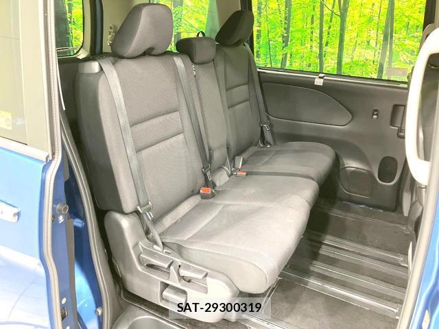 Nissan SERENA 2017-01 8812485-8