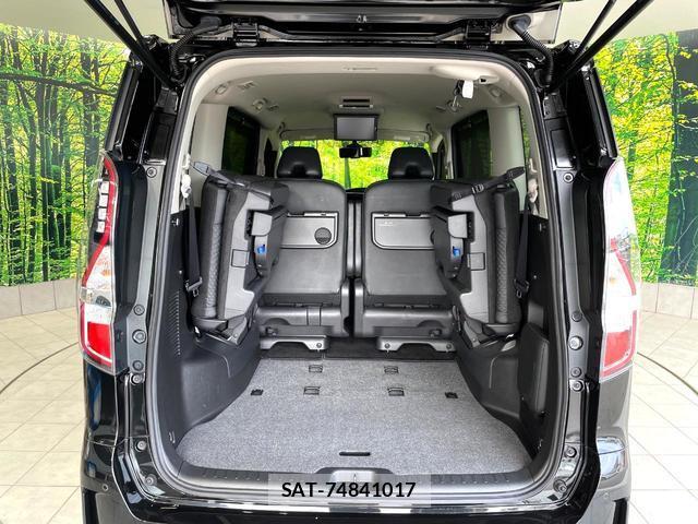 Nissan SERENA 2021-03 8812666-11