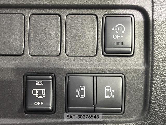 Nissan SERENA 2022-07 8812882-2