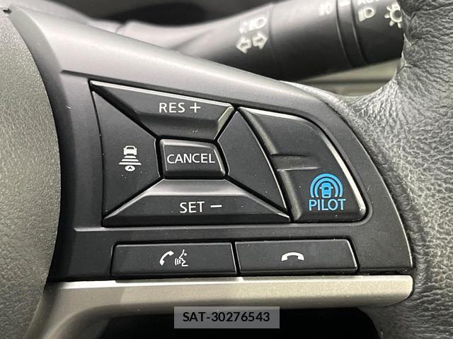 Nissan SERENA 2022-07 8812882-4