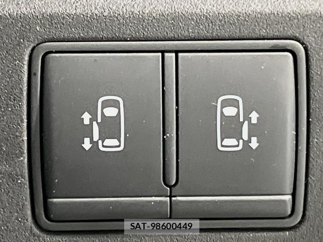 Nissan SERENA 2017-09 8812917-4