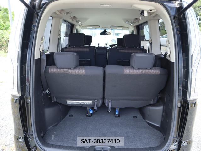 Nissan SERENA 2015-01 8812974-13
