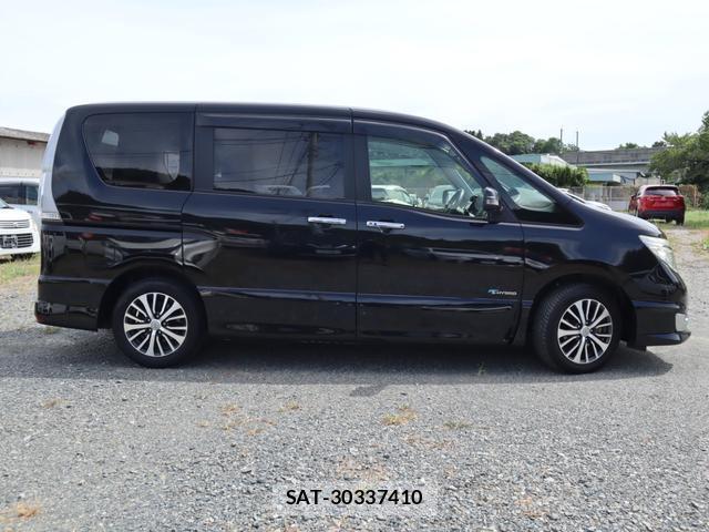 Nissan SERENA 2015-01 8812974-16