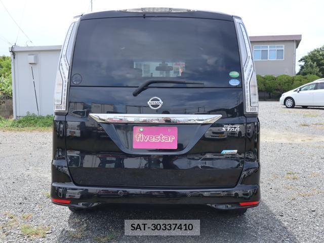 Nissan SERENA 2015-01 8812974-6
