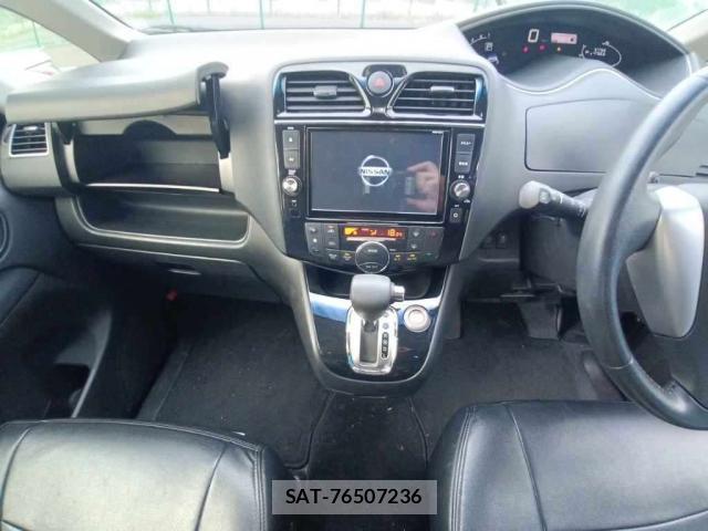 Nissan SERENA 2016-01 8813036-3