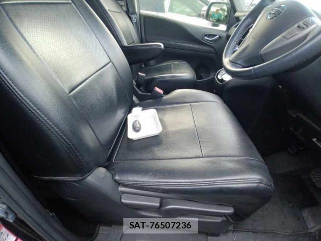 Nissan SERENA 2016-01 8813036-4