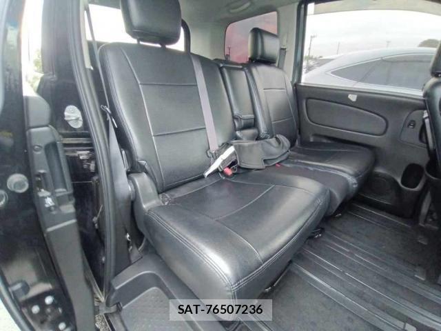 Nissan SERENA 2016-01 8813036-5