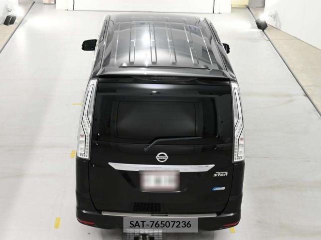 Nissan SERENA 2016-01 8813036-8