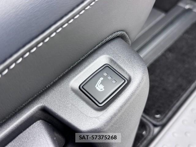 Nissan SERENA 2023-05 8813064-13