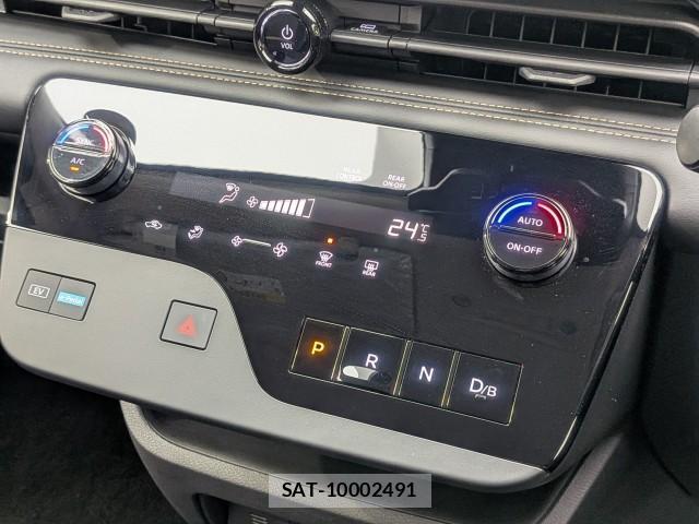 Nissan SERENA 2026-02 8813065-12