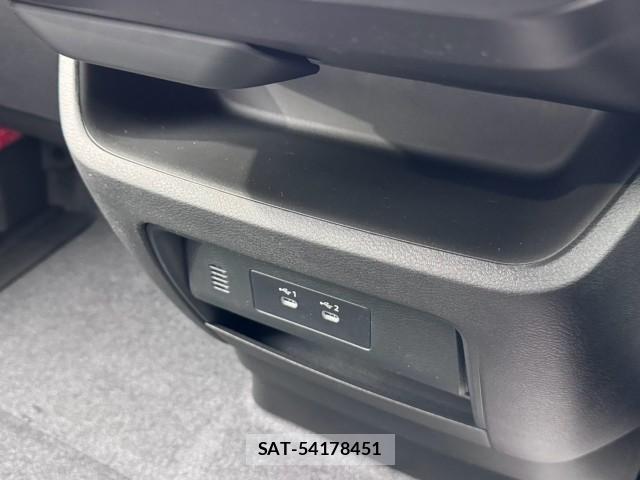 Nissan SERENA 2026-07 8813066-12