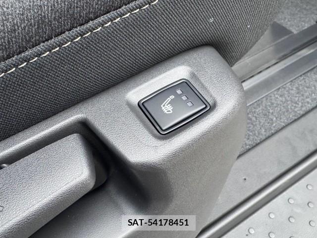 Nissan SERENA 2026-07 8813066-13