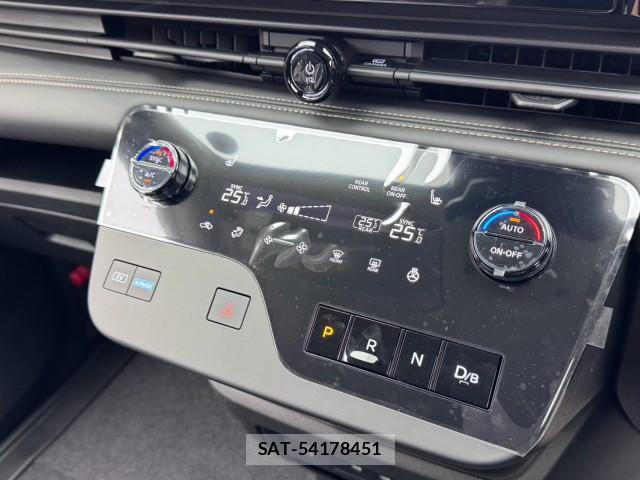 Nissan SERENA 2026-07 8813066-14