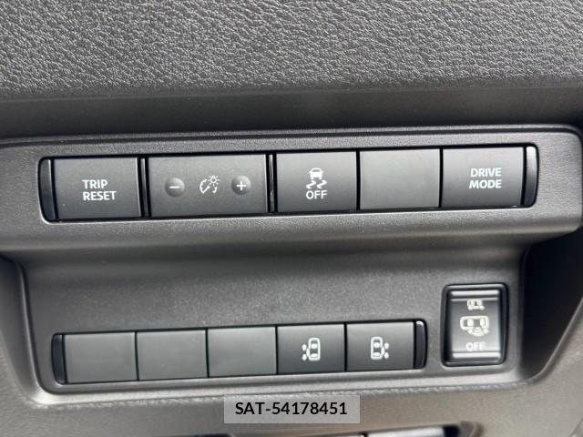 Nissan SERENA 2026-07 8813066-9