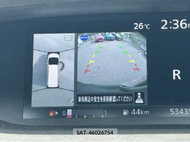 Nissan SERENA 2017-04 8813084-10