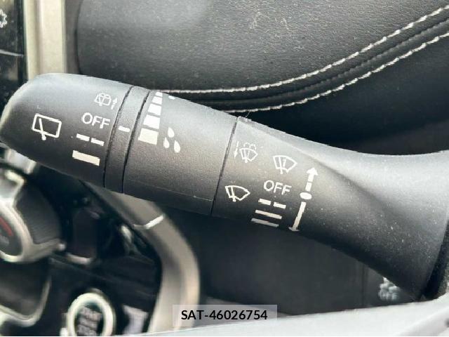 Nissan SERENA 2017-04 8813084-6