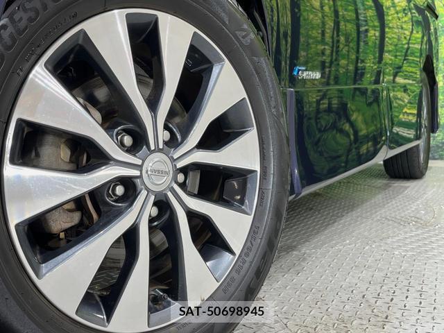 Nissan SERENA 2017-03 8813117-12