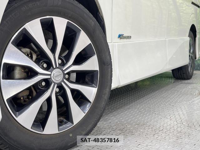 Nissan SERENA 2017-02 8813121-12