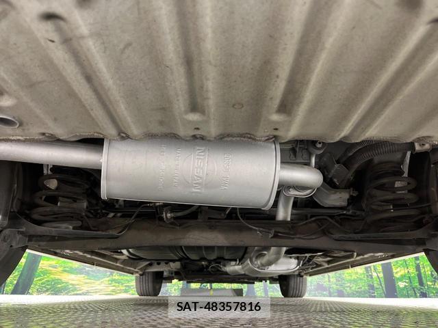 Nissan SERENA 2017-02 8813121-18