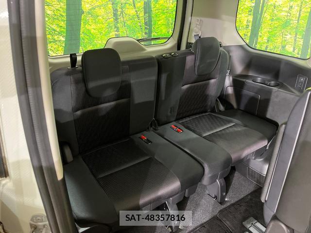 Nissan SERENA 2017-02 8813121-8