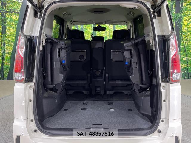 Nissan SERENA 2017-02 8813121-9