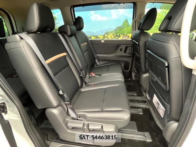 Nissan SERENA 2025-06 8813696-7