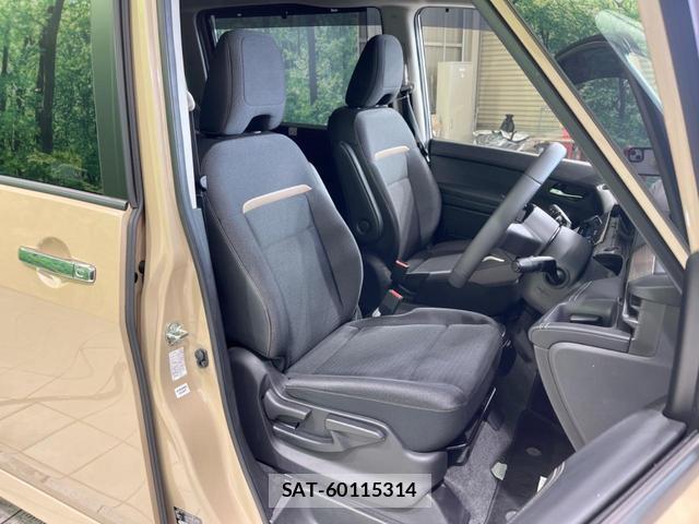 Nissan SERENA 2023-05 8814138-6