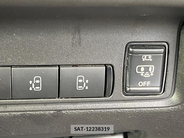 Nissan SERENA 2023-05 8814243-2