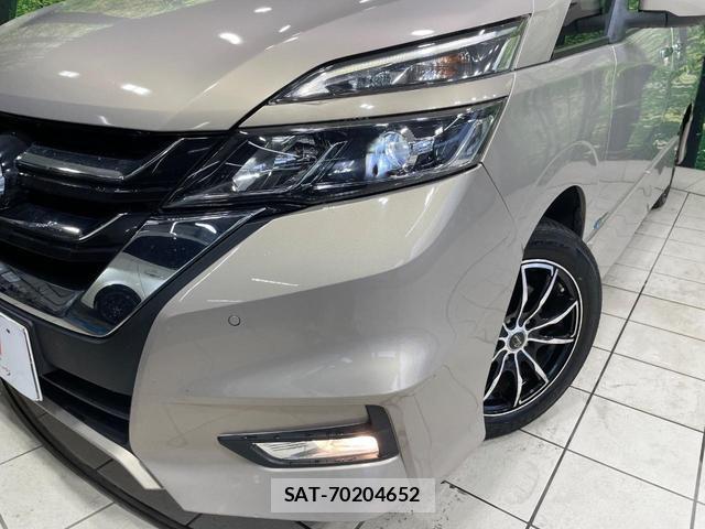 Nissan SERENA 2017-01 8814408-12