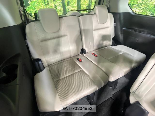 Nissan SERENA 2017-01 8814408-9
