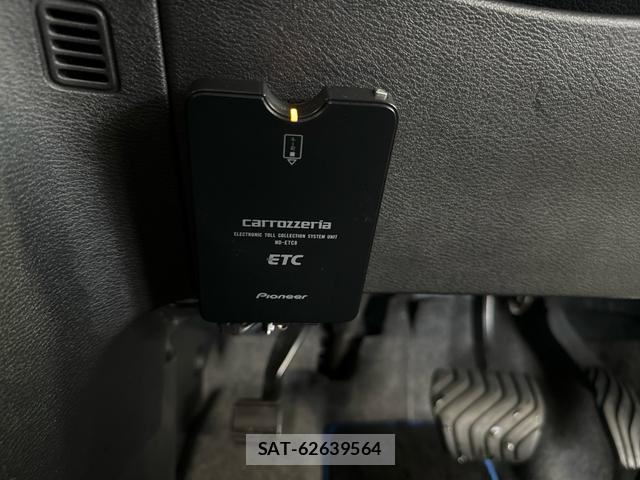 Nissan SERENA 2018-11 8814419-5
