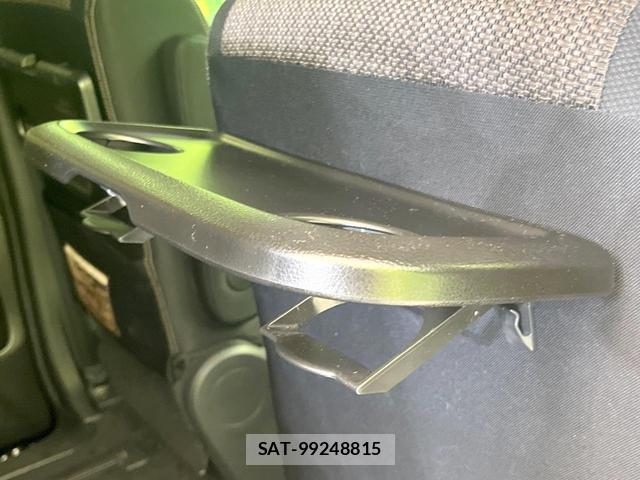 Nissan SERENA 2016 8814583-6