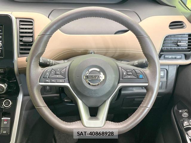 Nissan SERENA 2018-01 8814593-10