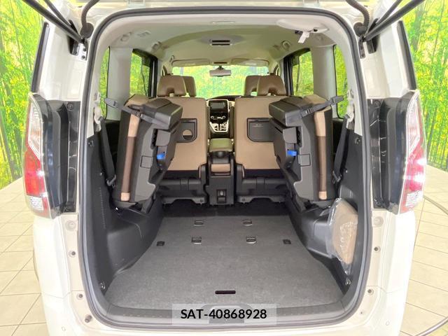 Nissan SERENA 2018-01 8814593-9