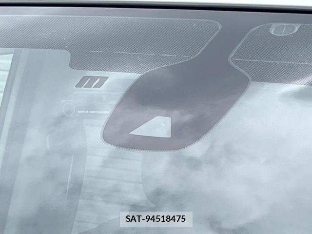 Nissan SERENA 2017-11 8814608-3