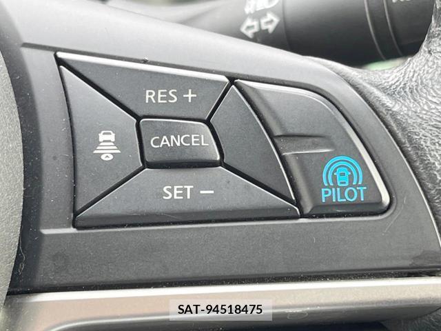 Nissan SERENA 2017-11 8814608-6