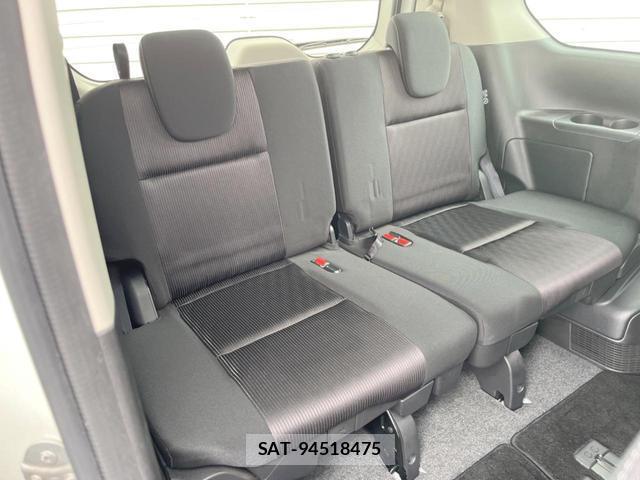 Nissan SERENA 2017-11 8814608-9