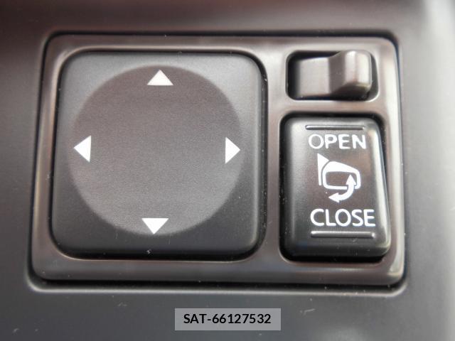 Nissan SERENA 2009-07 8814654-11