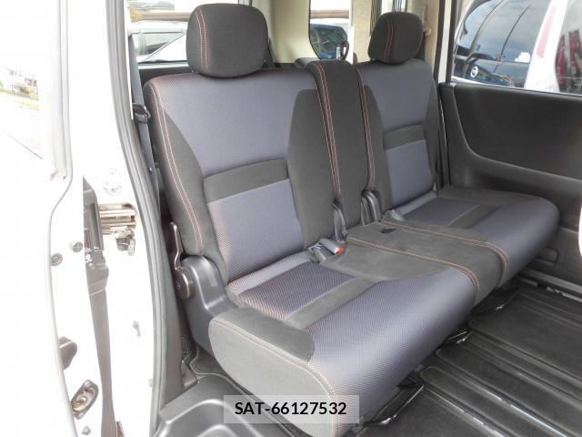 Nissan SERENA 2009-07 8814654-18