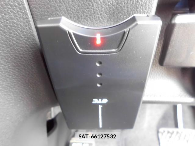 Nissan SERENA 2009-07 8814654-9